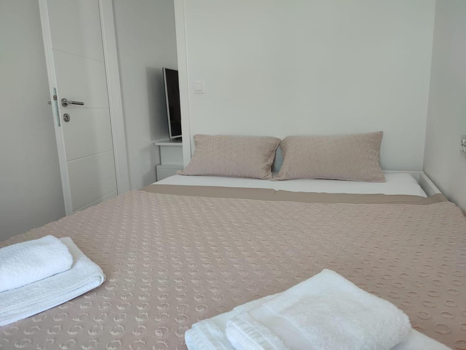 Apartment Sunrise Mandre Εξωτερικό φωτογραφία